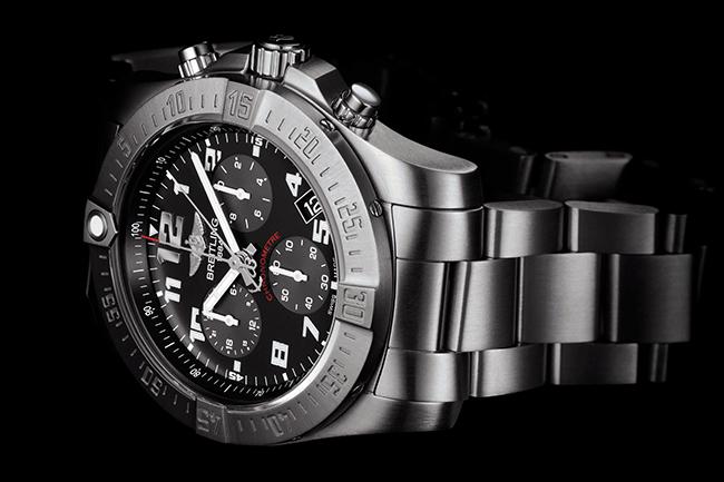 全新自製引擎　百年靈Chronospace Evo B60腕錶  