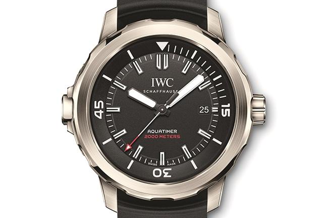 向深海經典致敬 IWC 海洋時計2000自動腕錶35週年特別版