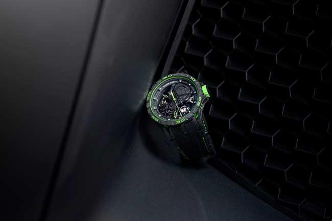 綠色光輝創新風采  羅杰杜彼Excalibur Aventador S系列綠色腕錶