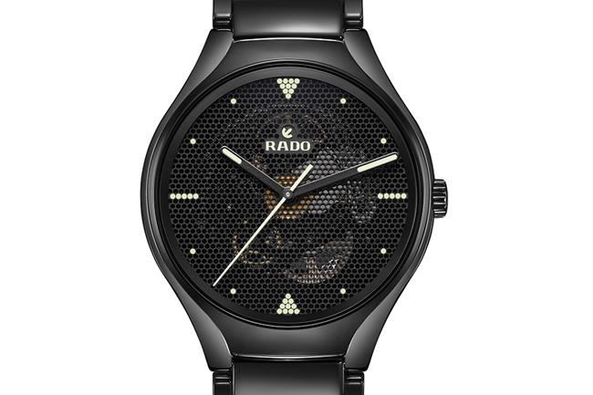 又得獎了！設計獎項常勝軍 RADO True Phospho真我系列夜光腕錶 