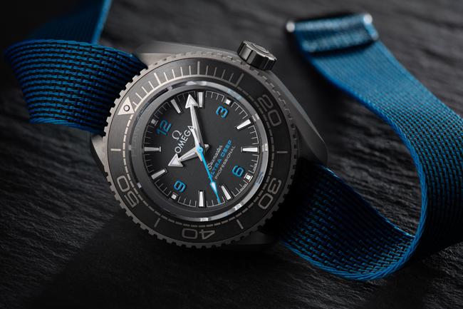 15,000米防水破紀錄！ 歐米茄Planet Ocean Ultra Deep Professional