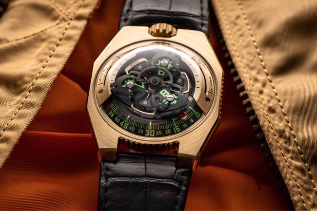 重現星際大戰C-3PO  URWERK UR-100黃金腕錶