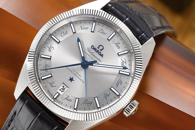 別懷疑，這是年曆錶！OMEGA Globermaster Master Chronometer年曆腕錶