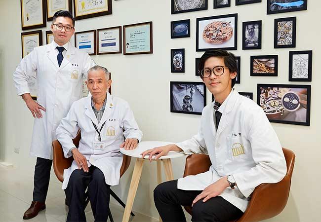 台灣鐘錶學院Horology Institute of Taiwan，左起為創辦人鍾家豪、資深鐘錶師高銘信、學務主任潘泓宇。