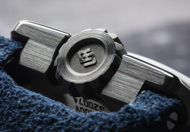 URWERK UR-100 V Iron