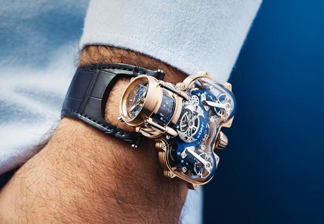 MB&F Horological Machine N°9 Sapphire Vision腕錶