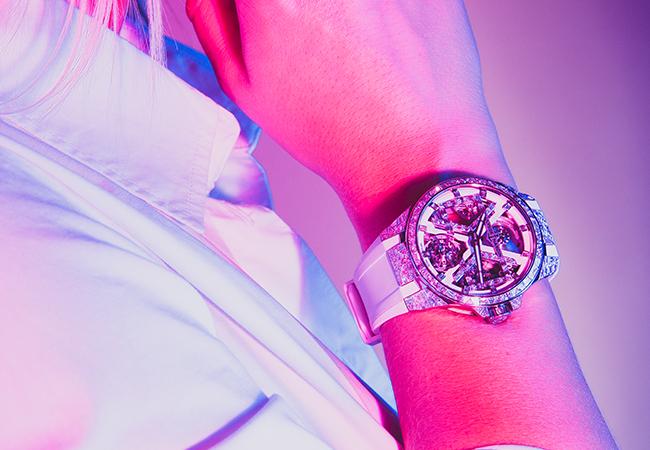 雅典ULYSSE NARDIN Sparkling Blast高級珠寶腕錶，型號：1720-400BLE-3A/01