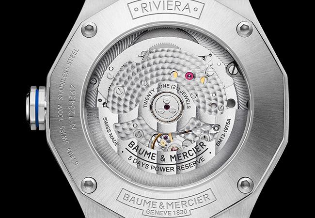 名士BAUME & MERCIER Riviera Baumatic透明煙燻藍色自動腕錶
