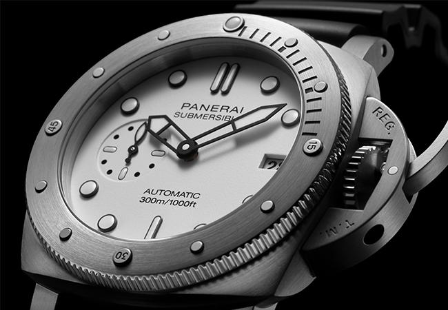 沛納海42mm Submersible PAM001223