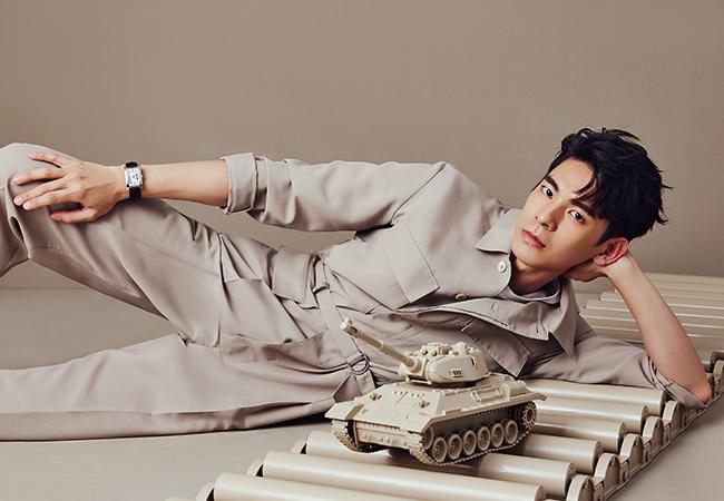 卡地亞CARTIER Tank Louis Cartier