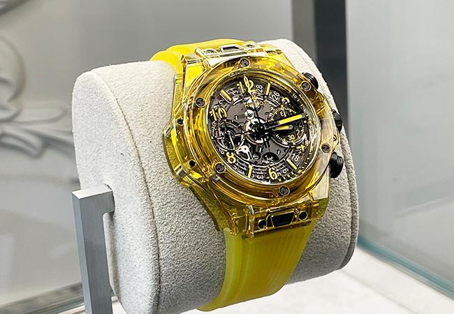 宇舶BIG BANG UNICO黃色藍寶石計時碼錶