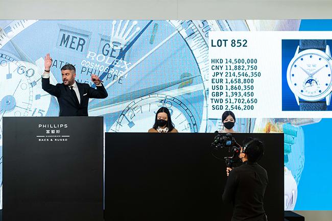「名錶薈萃─香港XIII」拍賣以逾約新台幣8.2億收槌！締造富藝斯亞洲鐘錶最高成交額專場